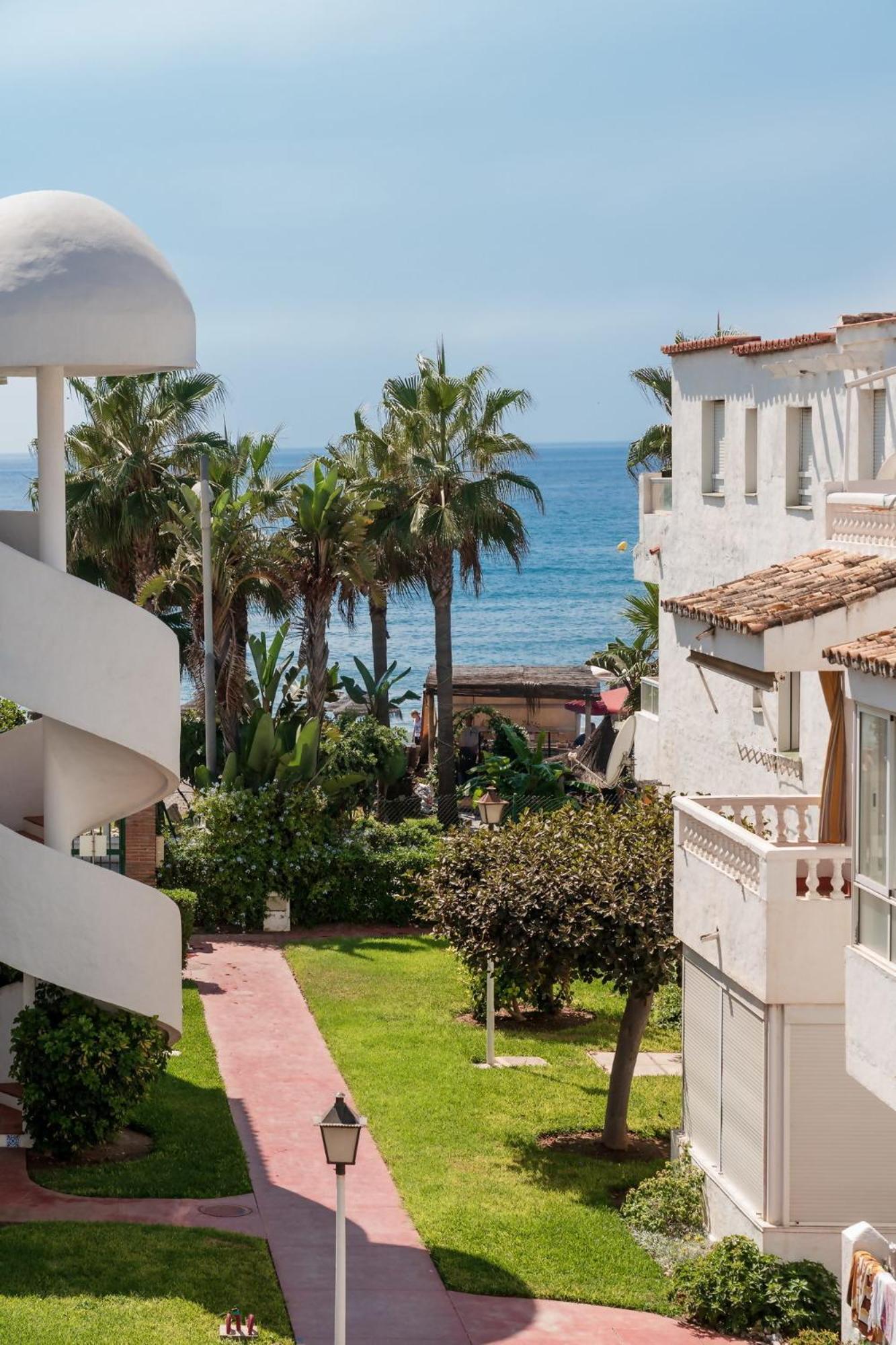 Moderno Apartamento Playa Laguna Torrox Exterior foto